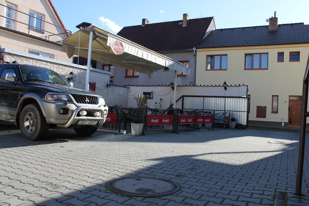 Hotel Penzion U Ruze Sezimovo Ústí Exterior foto